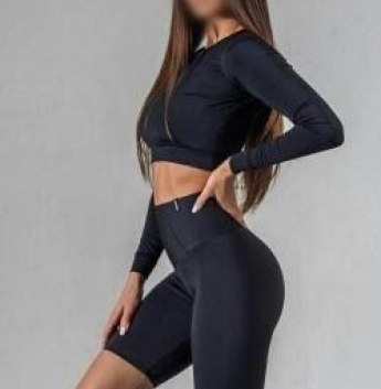 Я креативно подхожу к каждой встрече, чтобы каждый момент был запоминающимся. Мои услуги охватывают все, что ты можешь себе представить 😏. Я опытна и знаю, как доставить тебе удовольствие. Прилагаю свои фото, чтобы ты мог оценить мою красоту 👄. У меня есть множество положительных отзывов от предыдущих клиентов - они всегда возвращаются ко мне снова и снова. Живу в Москве, так что можем встретиться у меня или я могу приехать к тебе. Не сомневайся и напиши мне: я открою для тебя новый мир наслаждения. 🌹💋 9358, 19 лет